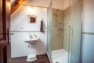 Chalupa vnitřní bazén a wellness - Broumovské stěny
