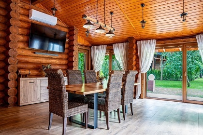Srub bazén a wellness - Kerský les - park Mirakulum