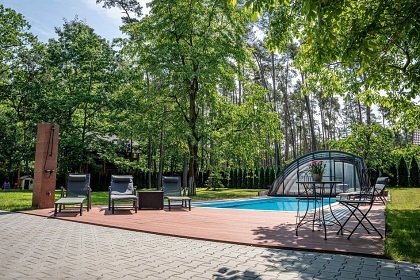 Srub bazén a wellness - Kerský les - park Mirakulum