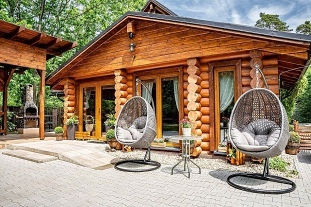 Srub bazn a wellness - Kersk les - park Mirakulum
