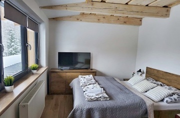 Wellness srub a koupac� jezero - Novohradsk� hory