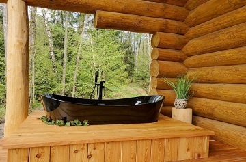 Wellness srub a koupac� jezero - Novohradsk� hory