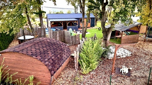 Chata s bazénem - ZOO Dvůr Králové nad Labem