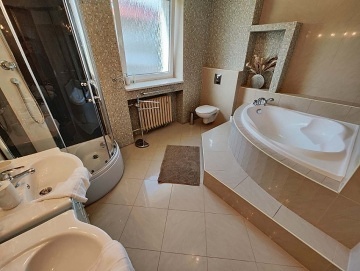 Vila Prag - Praha Hlubočepy - vnitřní bazén