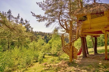 Treehouse Stvořidla - Leštinka - Glamping