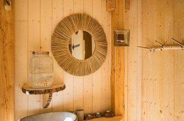 Glamping v korun�ch strom� - v�hled na Je�t�d