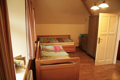 Chalupa a koupac� jez�rko - �ern� hora - Krkono�e