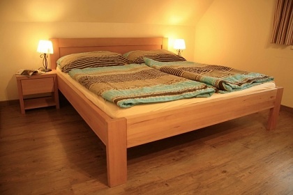 Chalupa a koupac� jez�rko - �ern� hora - Krkono�e