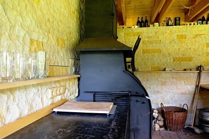 Chalupa a koupac� jez�rko - �ern� hora - Krkono�e