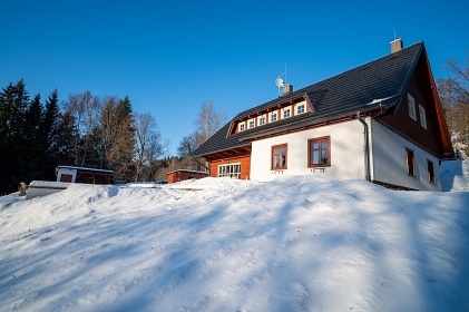 Roubenka s bazénem - Krkonoše a Jizerské hory