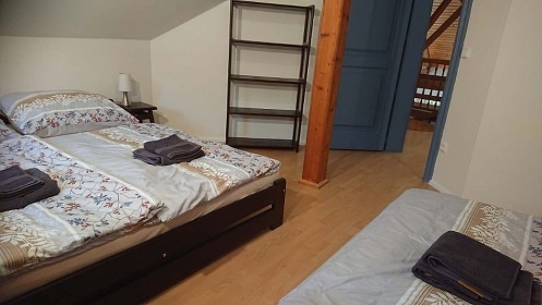 Chalupa bazén, wellness a dětské hřiště - Hořenec