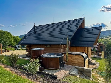 Sruby u jezera Nitriansk� Rudno - z�mek Bojnice