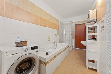 Chalupa u hradu Svojanov - Toulovcovy Matale