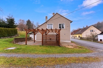 Chalupa u hradu Svojanov - Toulovcovy Maštale