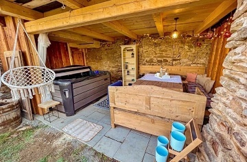 Chalupa rsk vrchy - Jimramov - hrad Pertejn