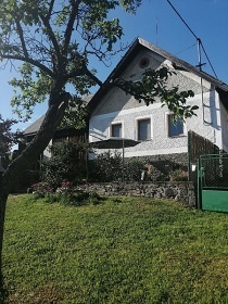 umavsk chalupa - vrch Borek - hrad Velhartice