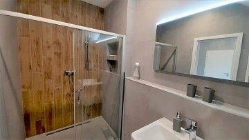 Chata vhled na Paseckou sla s jezrkem - Kvilda