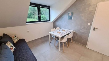 Chata vhled na Paseckou sla s jezrkem - Kvilda