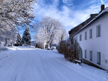Chalupa ern v Poumav - jezero Lipno - Frymburk