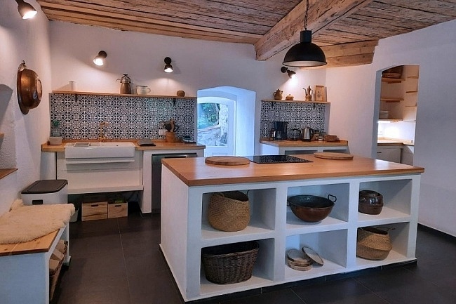 Chalupa Černá v Pošumaví - jezero Lipno - Frymburk