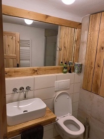 Chalupa ern v Poumav - jezero Lipno - Frymburk