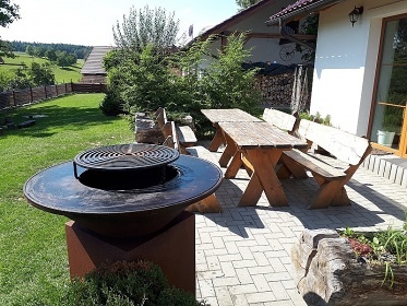 Rodinn� chaty u S�zavy - sauna a koupac� sud