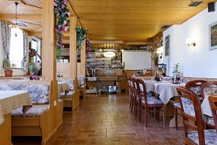 Romantika restaurace bar ubytování