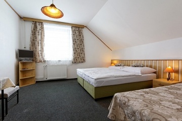 Penzion wellness a bazn - CHKO rsk vrchy