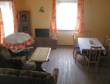 Chalupa s baz�nem u jezera Lipno - Horn� Plan�