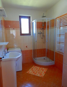 Chalupa s baz�nem u jezera Lipno - Horn� Plan�