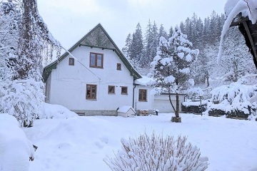 Chalupa u eky Ostravice - pehrada ance