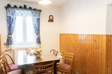 Chalupa u eky Ostravice - pehrada ance