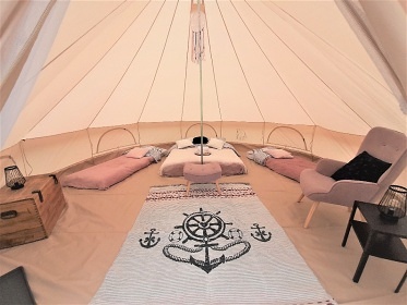 Glamping stany - v�hled na p�ehradu Slezsk� Harta