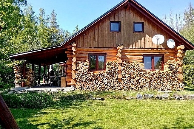 Kanadsk srub Komora s wellness - Holovice