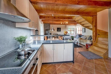 Chata s koupacm sudem - CHKO Bl Karpaty