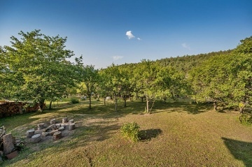 Chata s koupacm sudem - CHKO Bl Karpaty