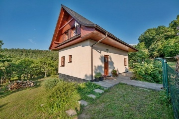 Chata s koupacm sudem - CHKO Bl Karpaty