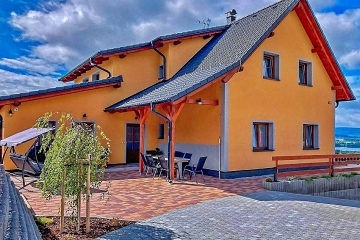Rodinn� chalupa s wellness - v�hled na Lipno
