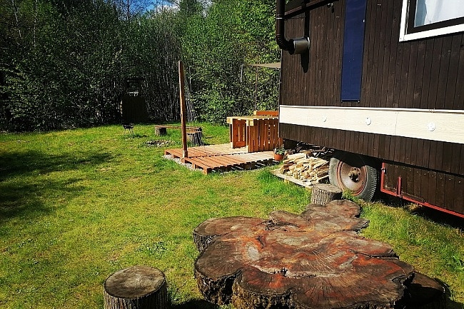 Glamping Medov� Maringotka - CHKO Pood��