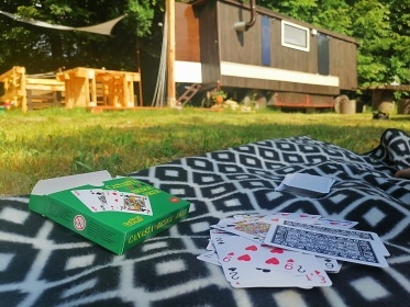 Glamping Medov� Maringotka - CHKO Pood��