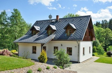 Chalupa s baz�nem - pod Je�t�dem - Ran� Malevil