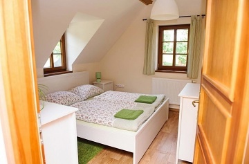 Chalupa s baz�nem - pod Je�t�dem - Ran� Malevil