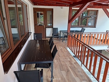 Chata bazn a vinn sklpek - Plava - Nov Mlny