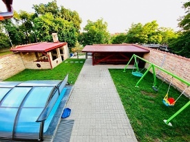 Chata bazn a vinn sklpek - Plava - Nov Mlny