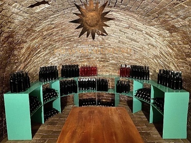 Chata bazn a vinn sklpek - Plava - Nov Mlny