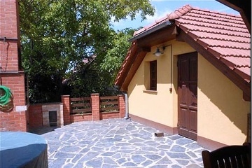 Chata a vinný sklep - Lednicko-valtický areál