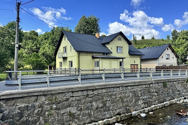 Chalupa Rychlebské hory - Jeseníky - Vápenná