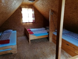 Chata esk rj - hrad Kost - Vyske - Troskovice