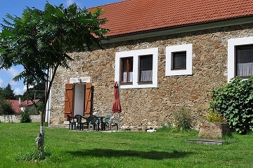 Venkovský apartmánový statek - J. Hradec