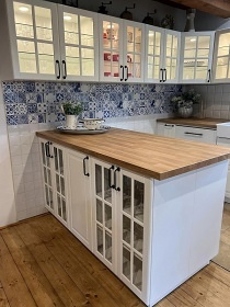 Chalupa s baznem - Orlick hory - Pastviny